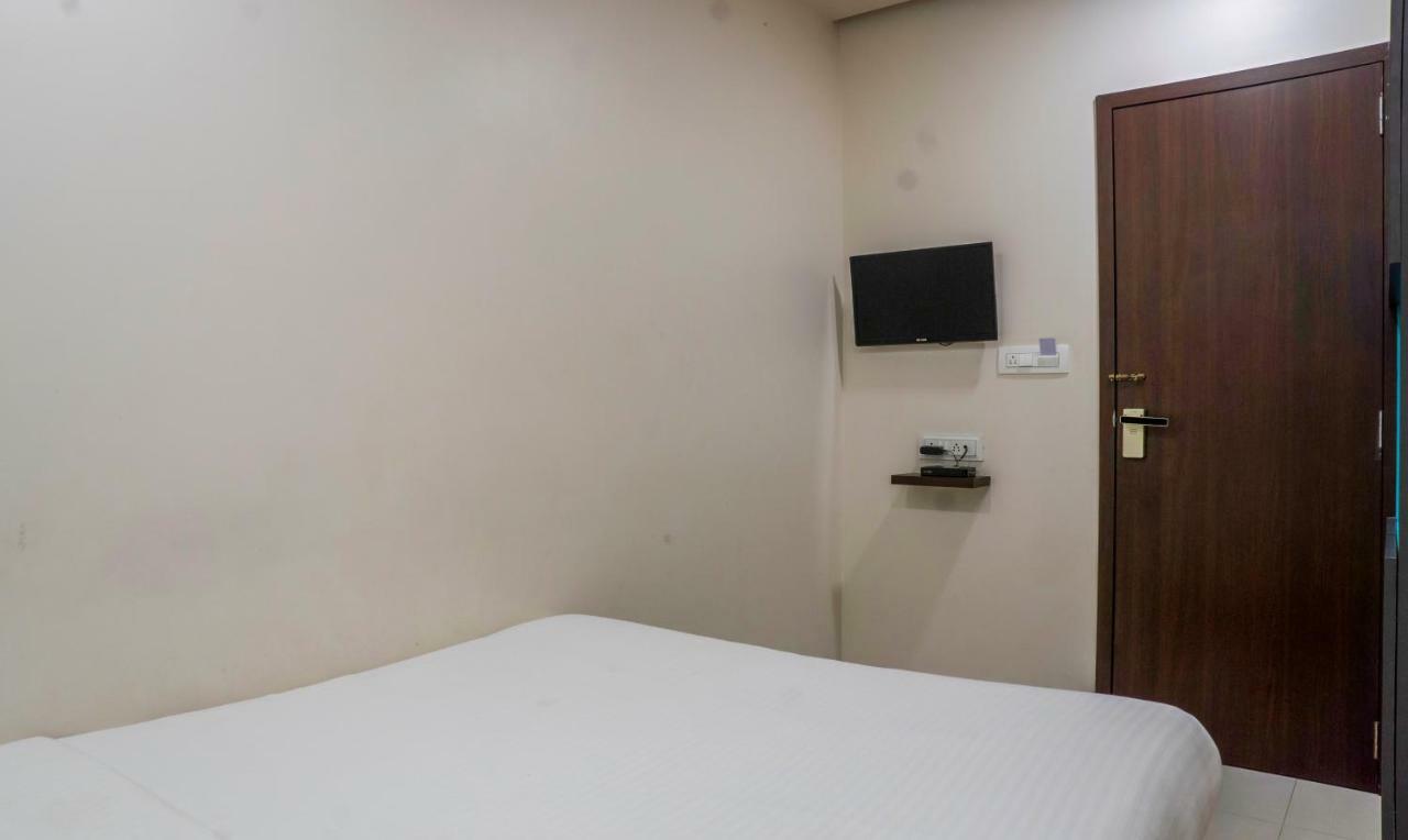 Oyo Flagship 13885 Metro Residency Hotel Mumbai Exterior photo
